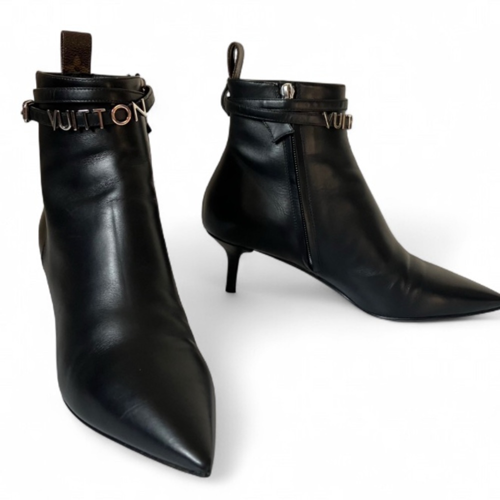 Louis Vuitton Black Callback Kitten Heel Ankle Boot size 37 - Picture 2 of 16